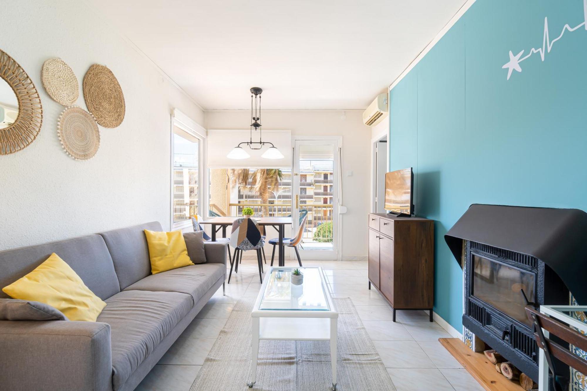 Coastal Paradise & Cozy Home With A 100M From The Beach! กัมบริลส์ ภายนอก รูปภาพ