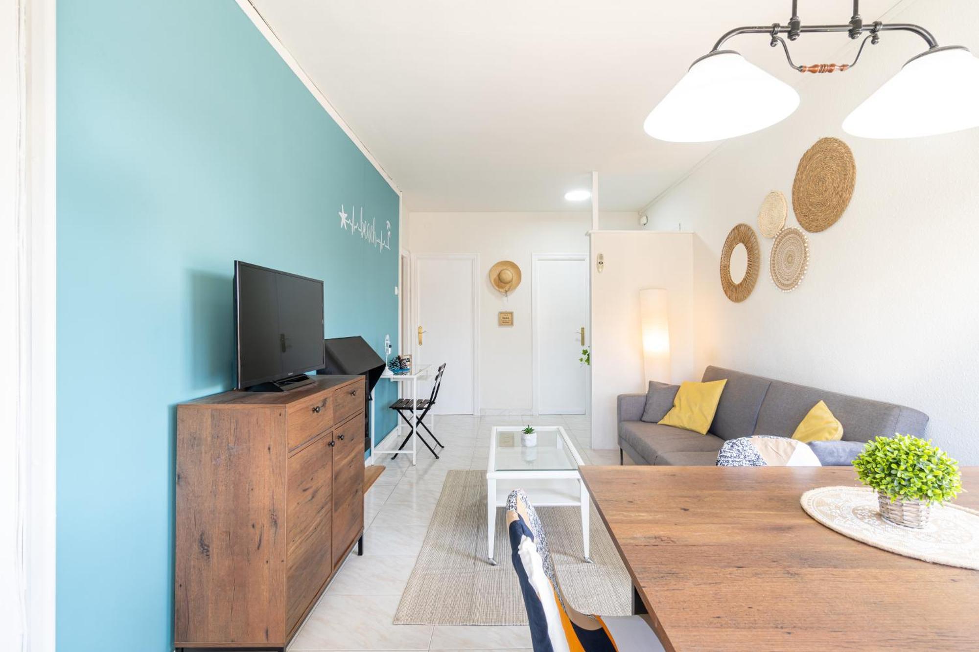 Coastal Paradise & Cozy Home With A 100M From The Beach! กัมบริลส์ ภายนอก รูปภาพ