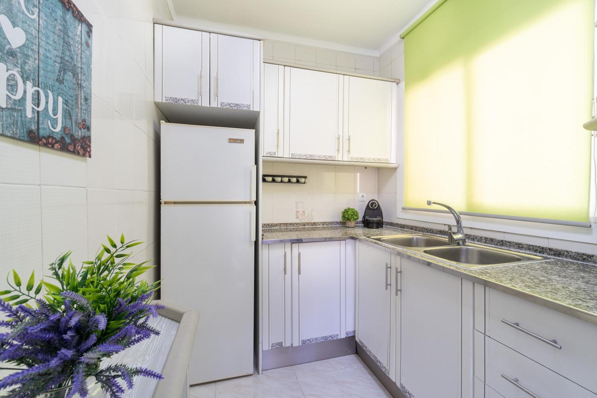 Coastal Paradise & Cozy Home With A 100M From The Beach! กัมบริลส์ ภายนอก รูปภาพ