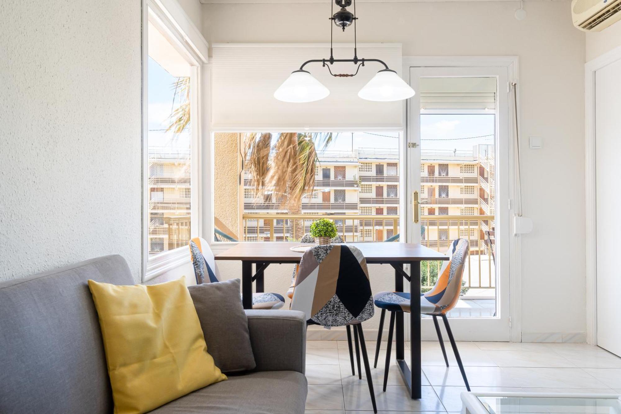 Coastal Paradise & Cozy Home With A 100M From The Beach! กัมบริลส์ ภายนอก รูปภาพ
